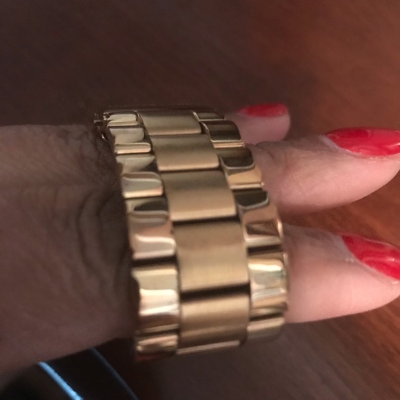 Rose Gold MK Watch - Picture 3 of 3